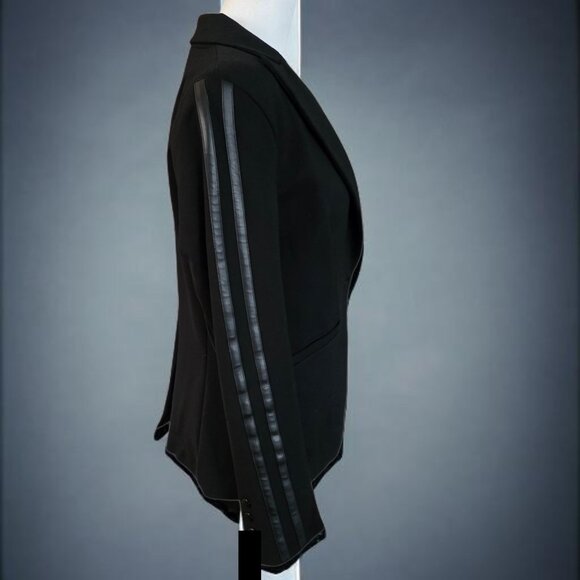 NWOT EVEREVE (MED) Jones St. Varsity Stripe Black Blazer - Picture 7 of 12